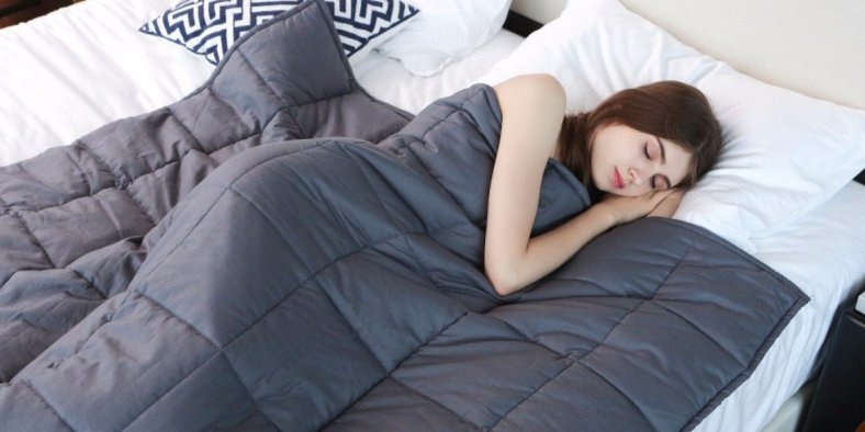 this-weighted-blanket-has-therapeutic-qualities-that-decrease-anxiety-and-stress-and-help-you-sleep-better.jpg