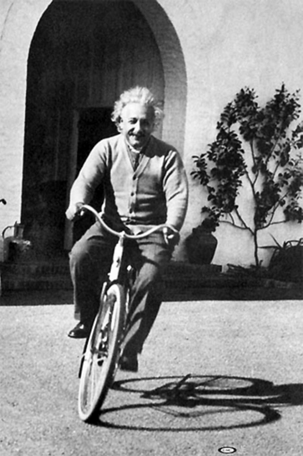 Albert Einstein Riding Bicycle, 1933 | Vintage News Daily